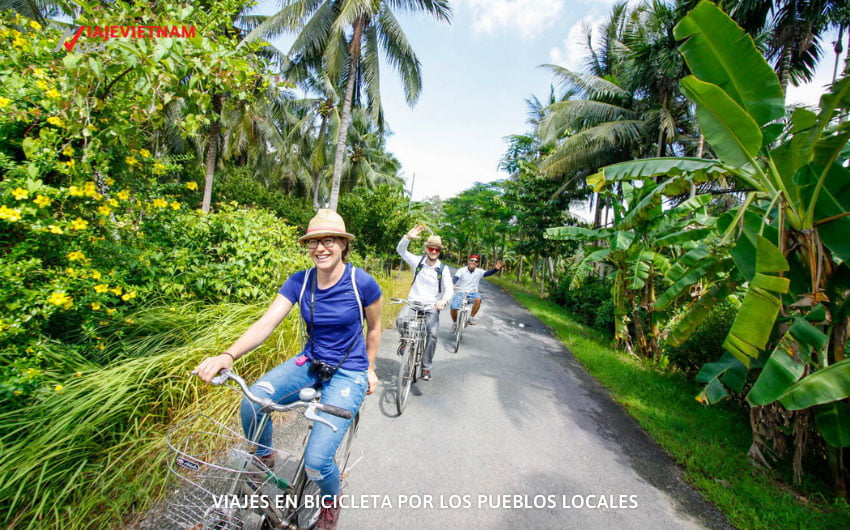 Viajes en bicicleta por los pueblos locales